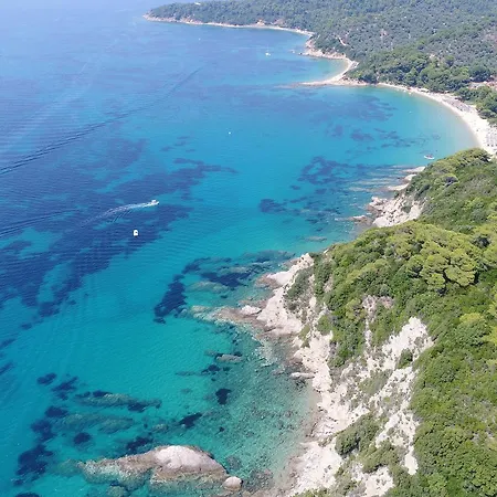 Elivi Skiathos 考考纳里斯